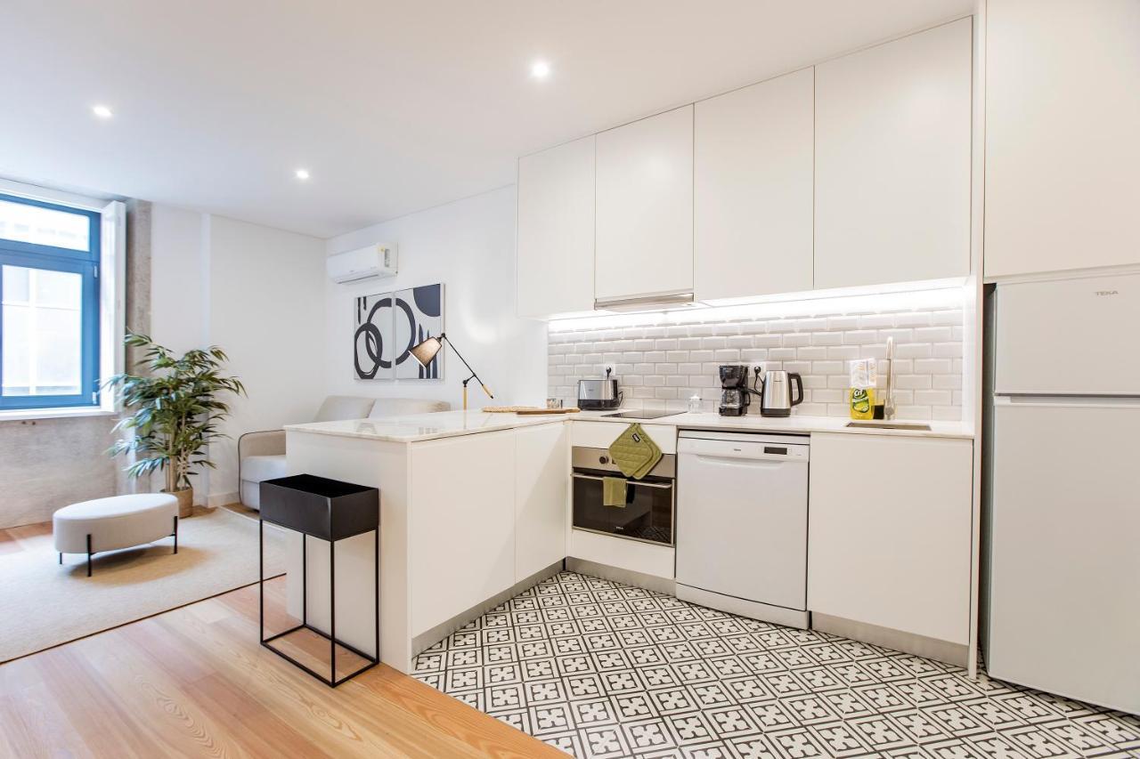 Downtown Wonder Flat W/ Ac By Lovelystay Porto Eksteriør bilde